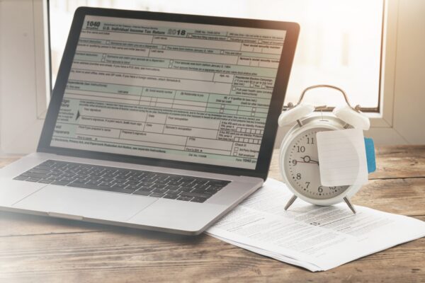 e-Factura: ce se întâmplă dacă depășești cele 5 zile lucrătoare