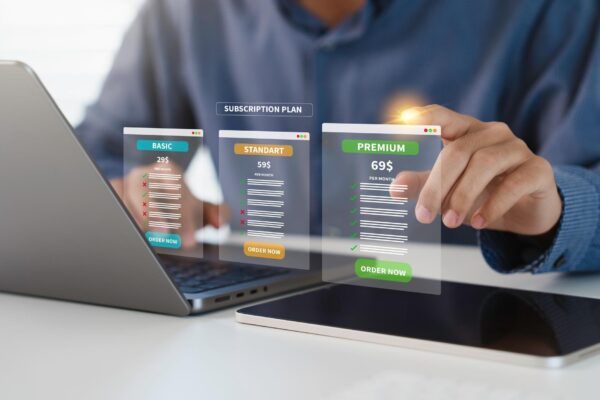 Licențe software nefolosite: cum identifici abonamentele pentru care firma plătește inutil